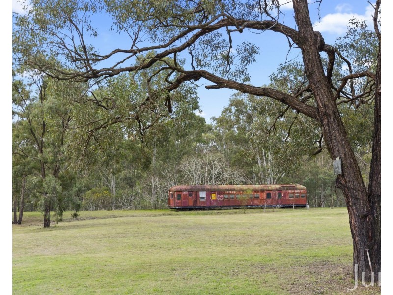 1542 Wine Country Drive, North Rothbury NSW 2335
