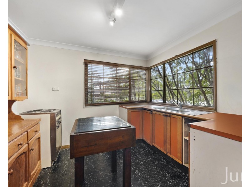 1542 Wine Country Drive, North Rothbury NSW 2335