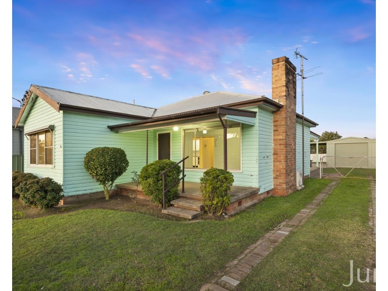 9 Barrett Avenue, Cessnock NSW 2325