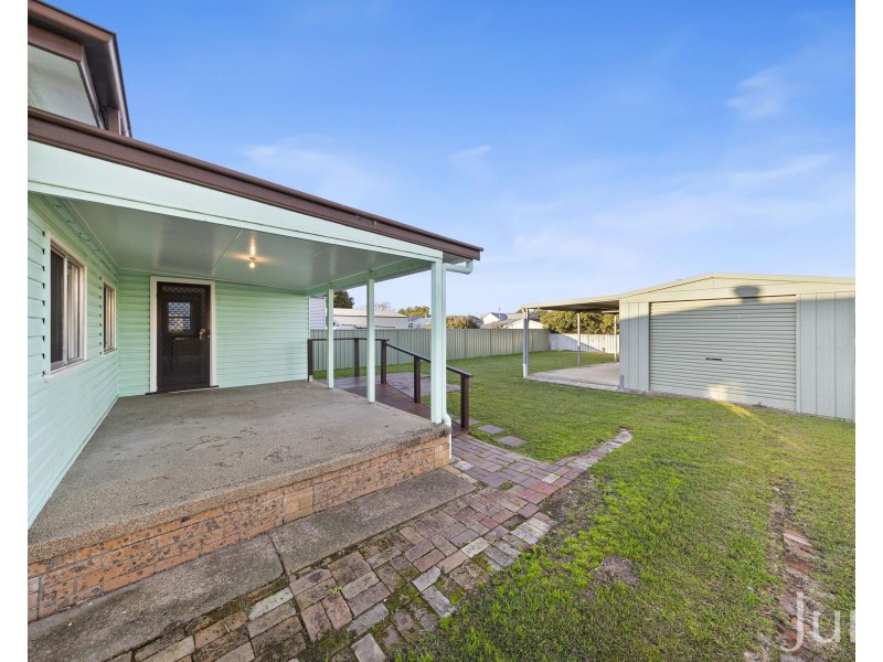 9 Barrett Avenue, Cessnock NSW 2325