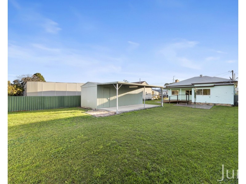 9 Barrett Avenue, Cessnock NSW 2325