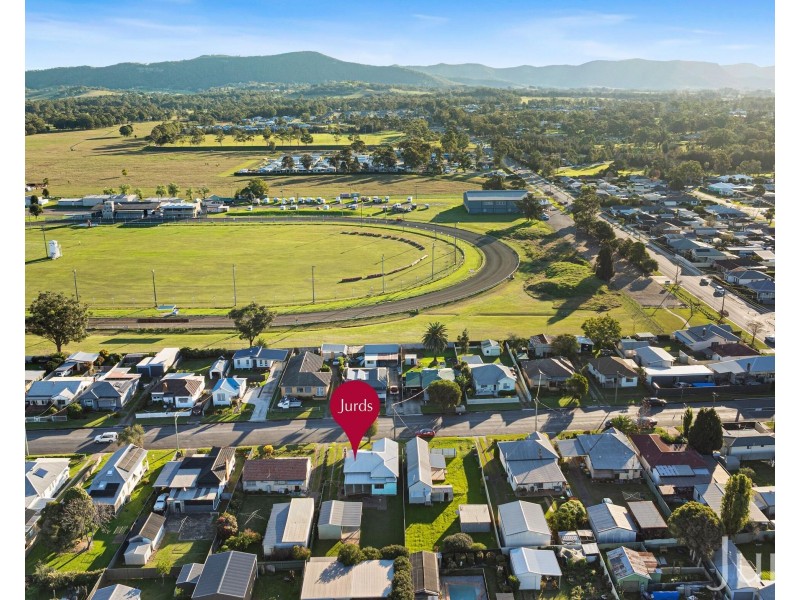 9 Barrett Avenue, Cessnock NSW 2325