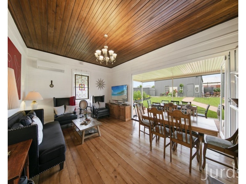 10 Bowen Street, Branxton NSW 2335