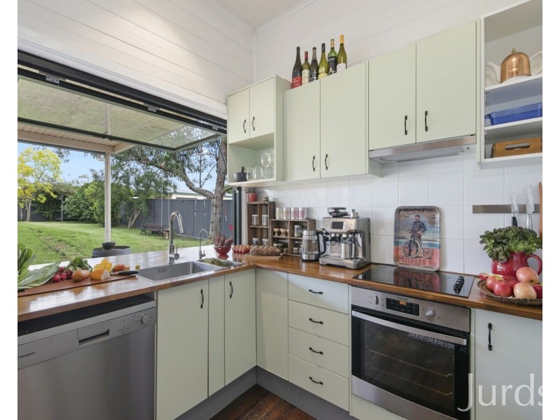 10 Bowen Street, Branxton NSW 2335