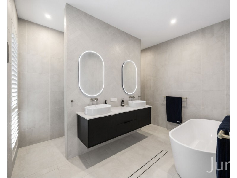 22 Liquid Amber Access, Pokolbin NSW 2320
