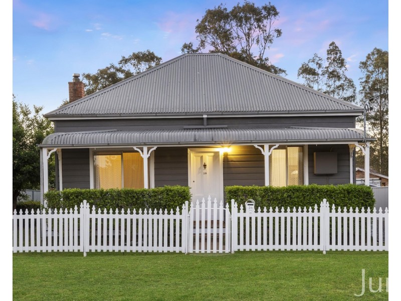 10 Scott Street, North Rothbury NSW 2335