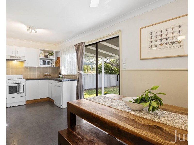 10 Scott Street, North Rothbury NSW 2335