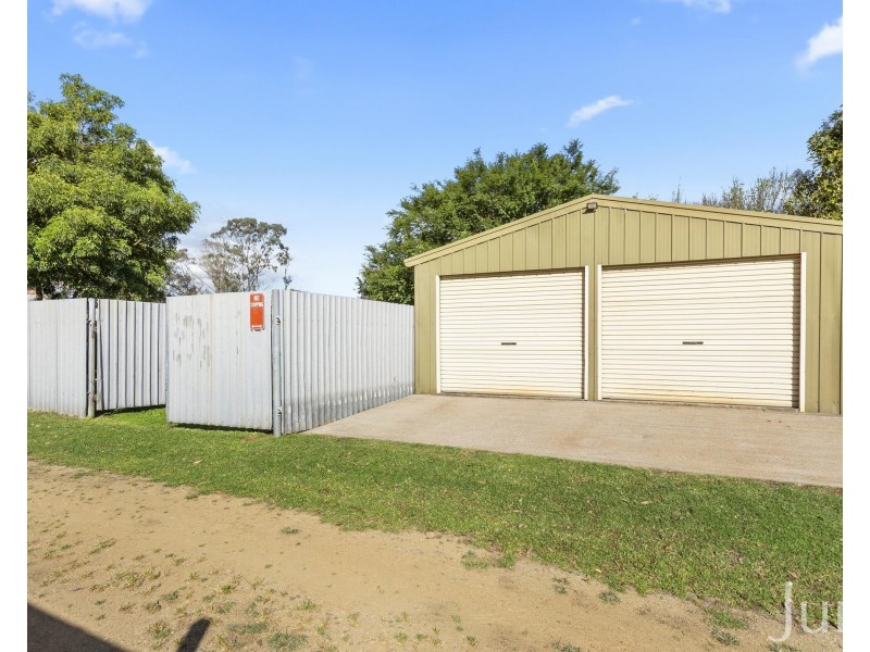 10 Scott Street, North Rothbury NSW 2335