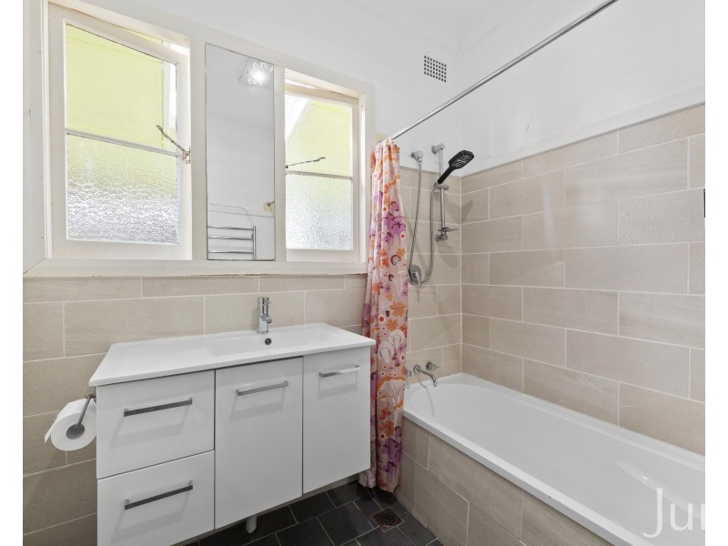 28 Mills Crescent, Cessnock NSW 2325