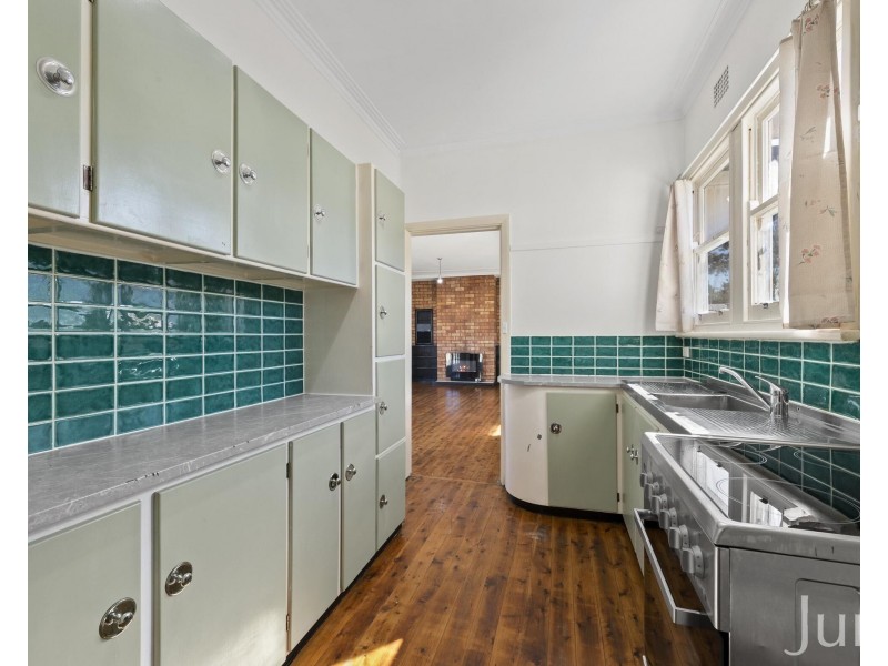 28 Mills Crescent, Cessnock NSW 2325