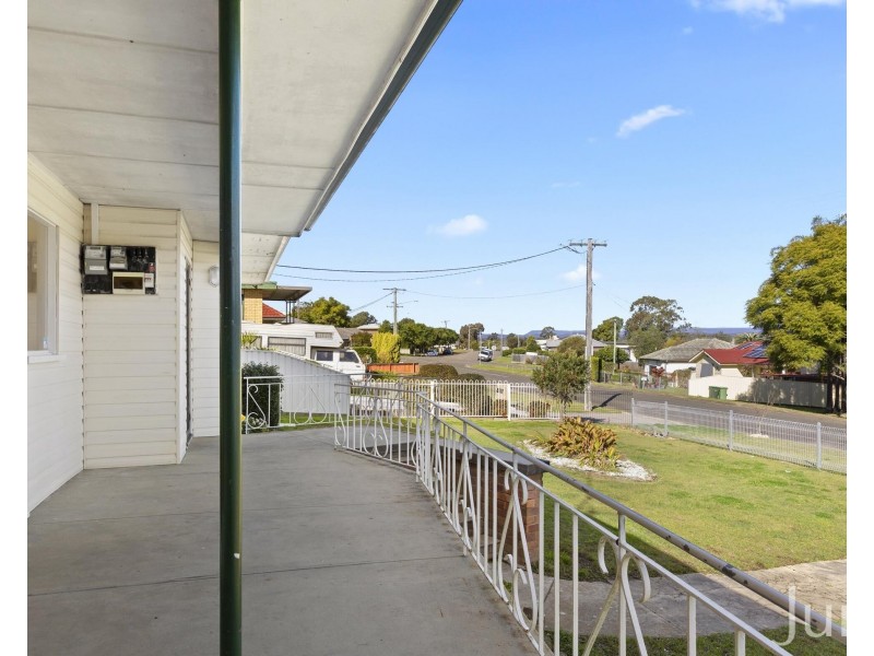 28 Mills Crescent, Cessnock NSW 2325