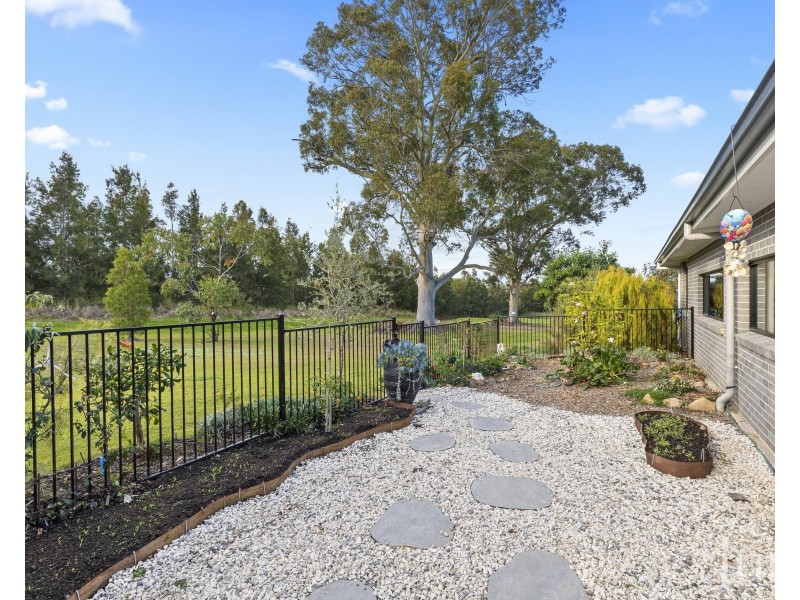 9 Carnoustie Close, Cessnock NSW 2325