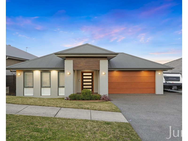 6 Saxby Avenue, North Rothbury NSW 2335