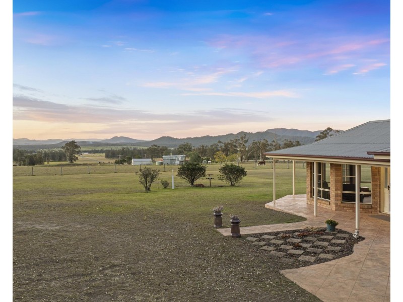 627 Standen Drive, Lower Belford NSW 2335