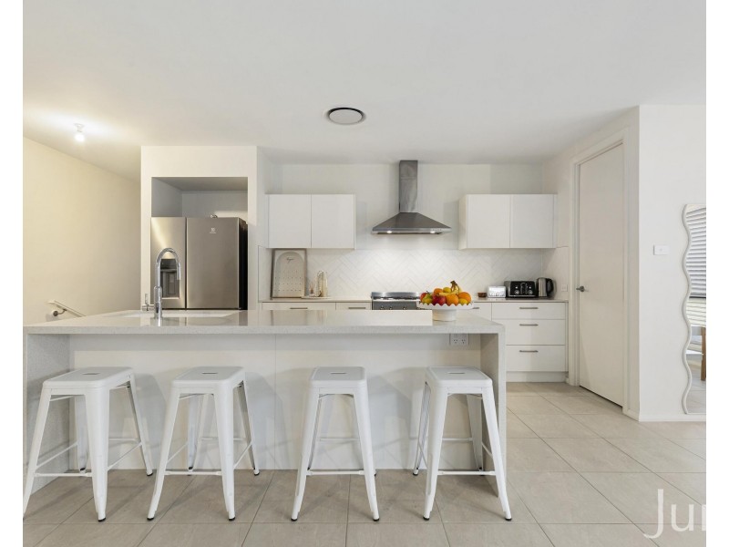 4 Waterfort Close, Bellbird NSW 2325