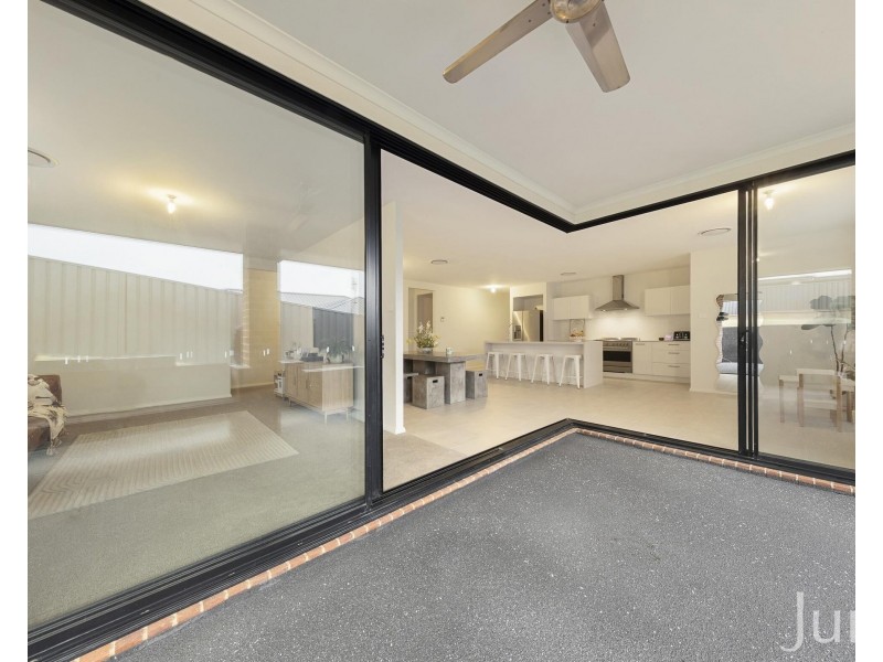 4 Waterfort Close, Bellbird NSW 2325