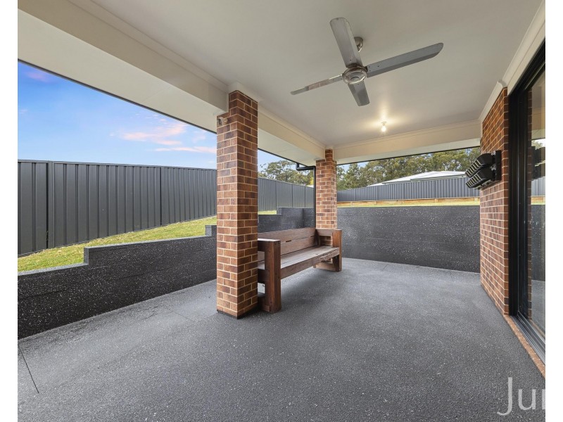 4 Waterfort Close, Bellbird NSW 2325