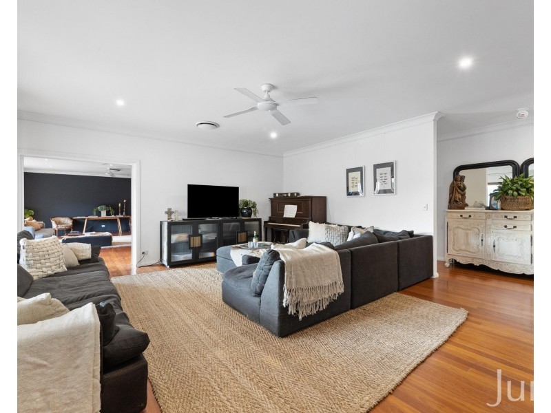 141 Camp Road, Lovedale NSW 2325