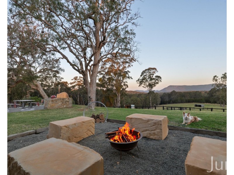 176 Wollong Road, Quorrobolong NSW 2325