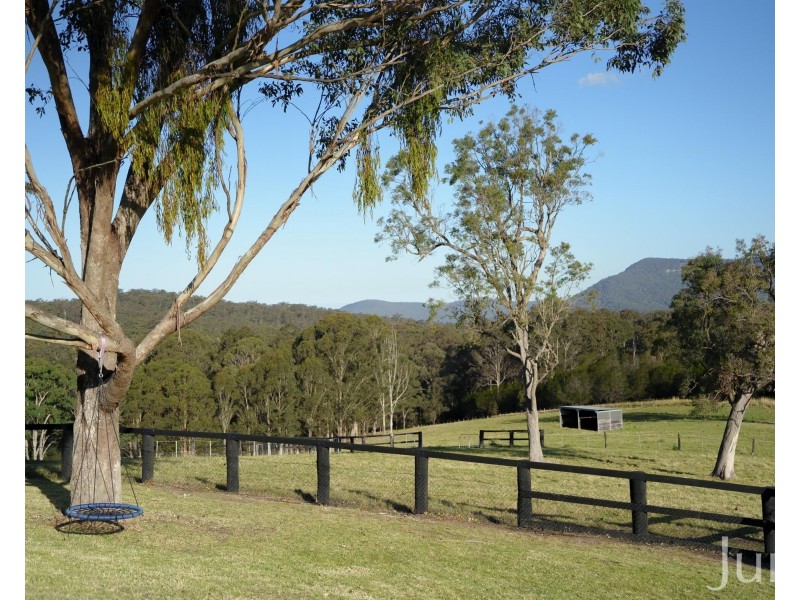 176 Wollong Road, Quorrobolong NSW 2325