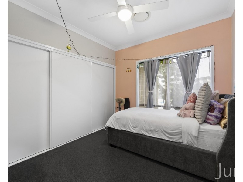8 Ellerton Avenue, North Rothbury NSW 2335