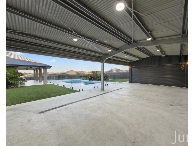 8 Ellerton Avenue, North Rothbury NSW 2335