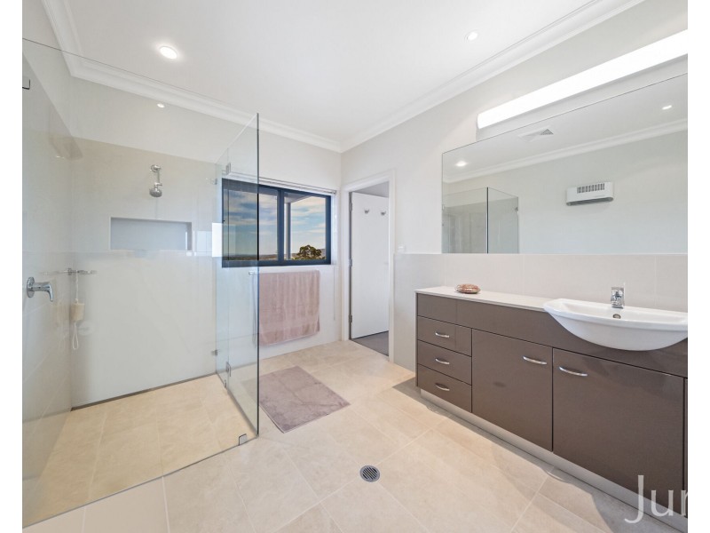 121 Rodney Road, Mount Vincent NSW 2323