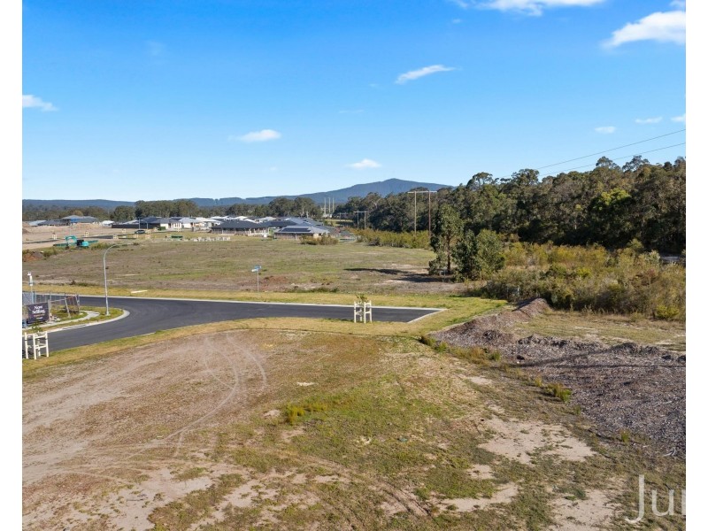 1 Karinyup Circuit, Heddon Greta NSW 2321