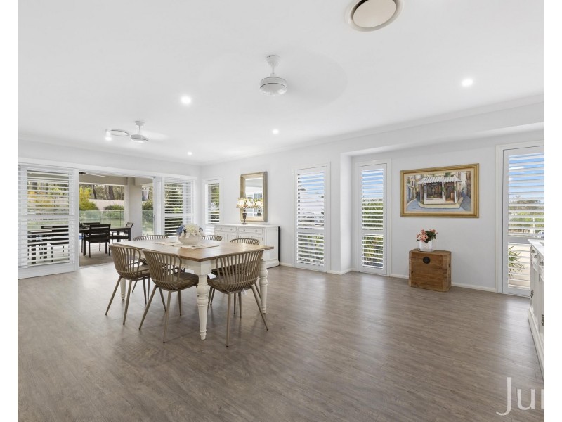 4 Rampling Avenue, North Rothbury NSW 2335