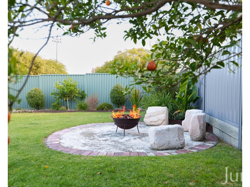 17 Jeffries Street, Cessnock NSW 2325