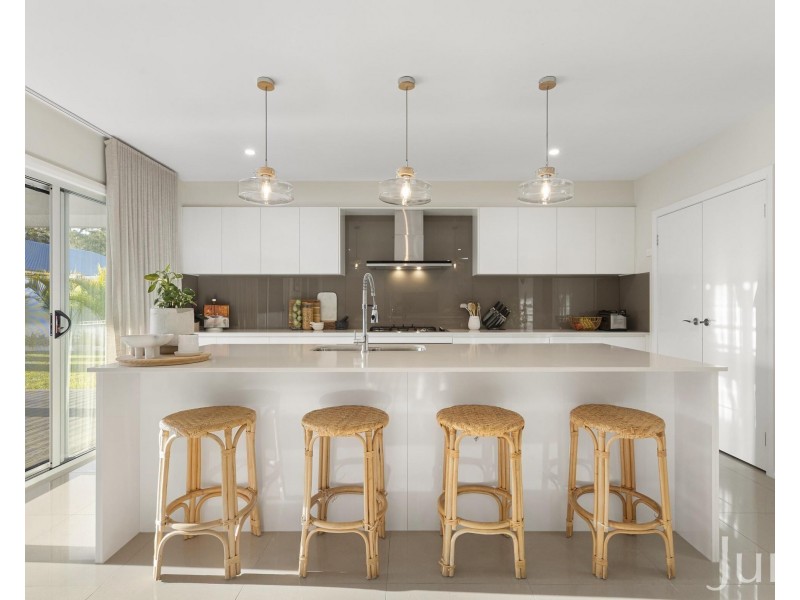 43 Tooze Circuit, North Rothbury NSW 2335