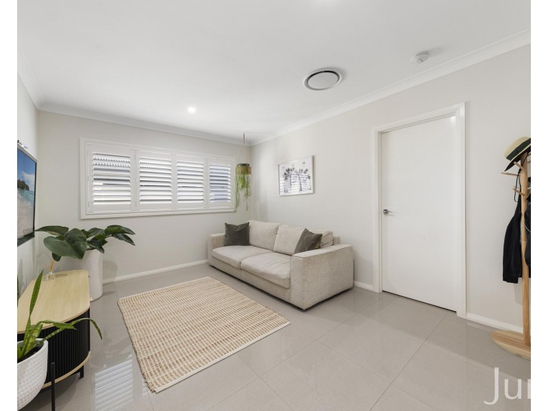 43 Tooze Circuit, North Rothbury NSW 2335