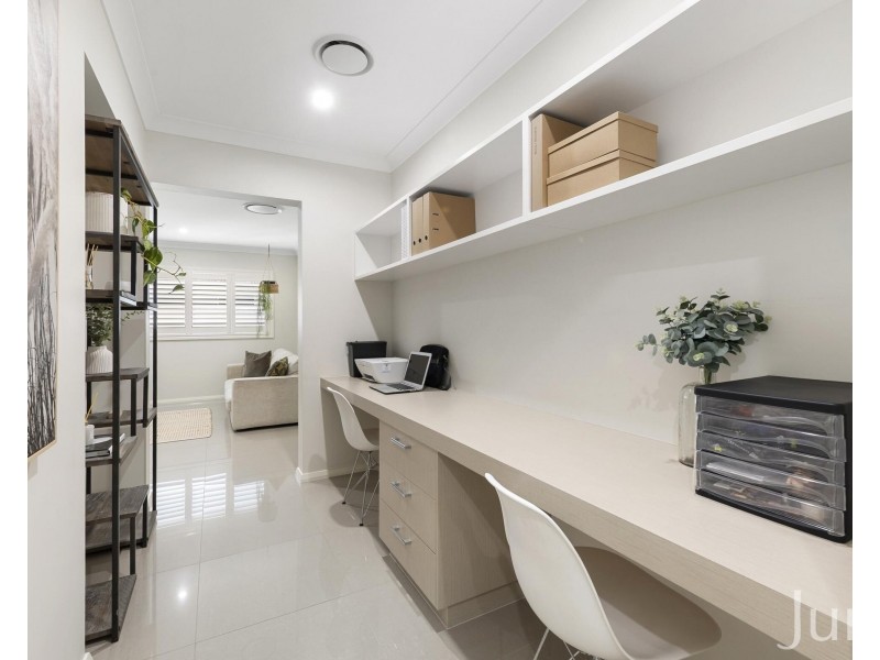 43 Tooze Circuit, North Rothbury NSW 2335