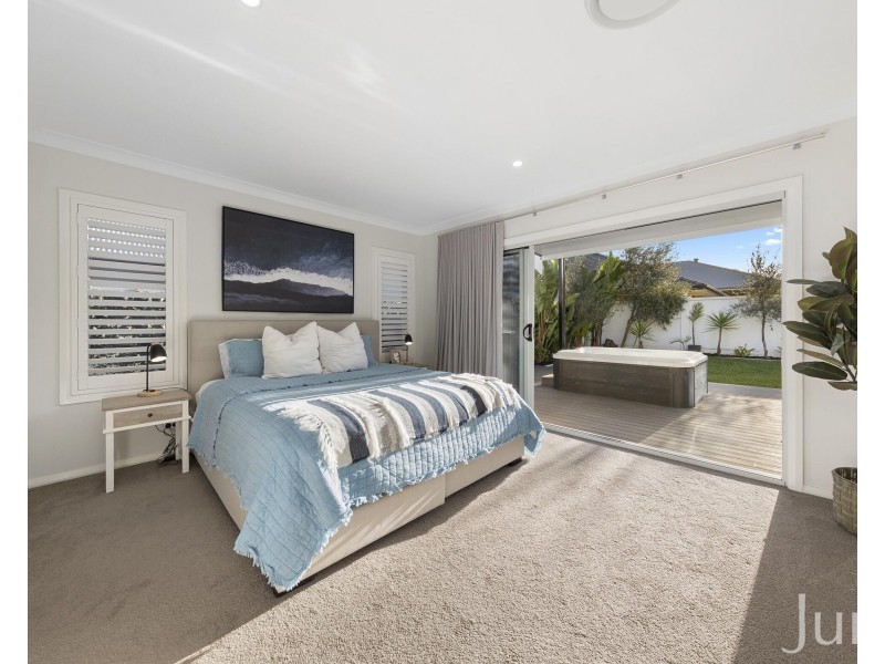 43 Tooze Circuit, North Rothbury NSW 2335