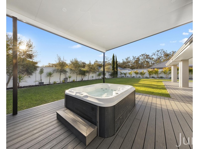 43 Tooze Circuit, North Rothbury NSW 2335