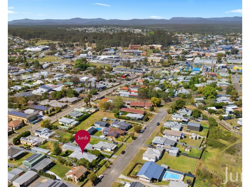 14 Love Street, Cessnock NSW 2325