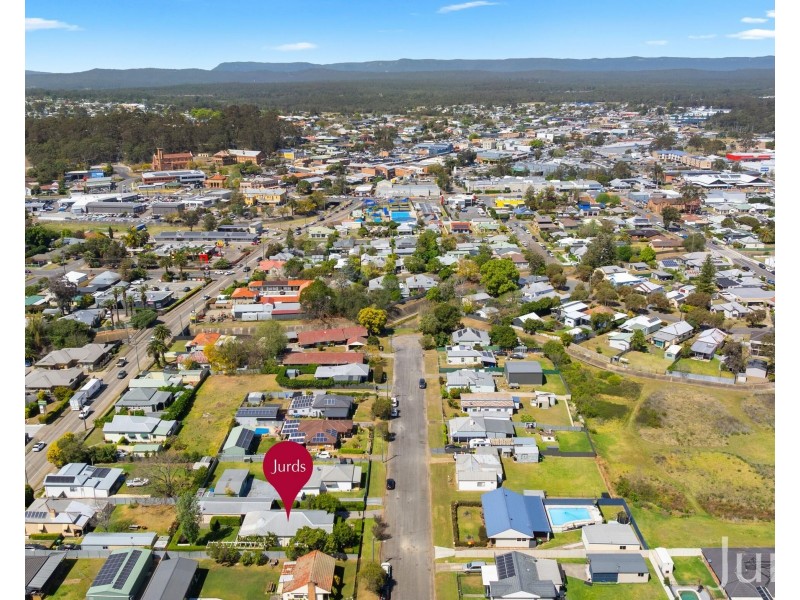14 Love Street, Cessnock NSW 2325