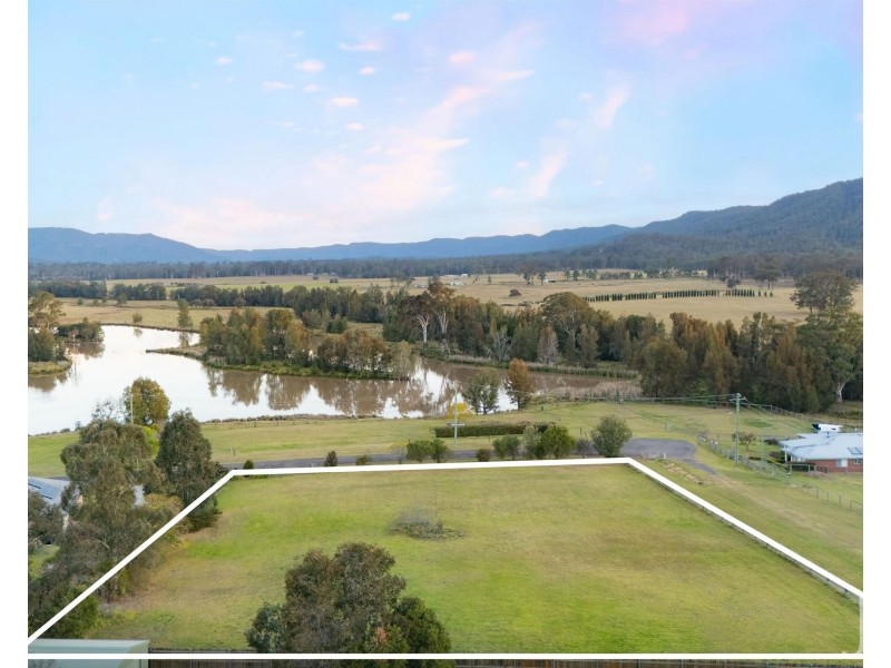 4 Second Avenue, Millfield NSW 2325