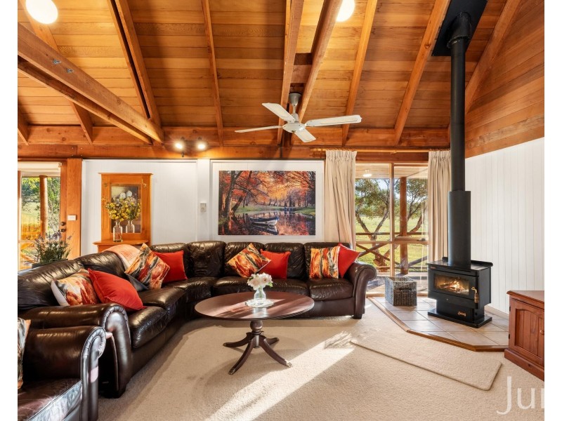 217 Deasys Road, Pokolbin NSW 2320