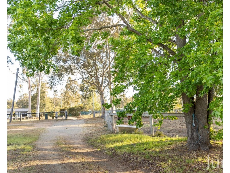 139 Lake Road, Elrington NSW 2325