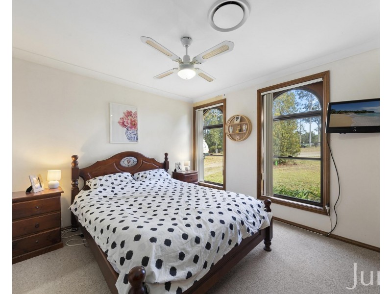139 Lake Road, Elrington NSW 2325