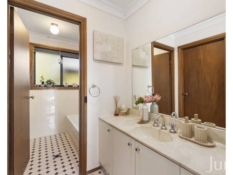 139 Lake Road, Elrington NSW 2325