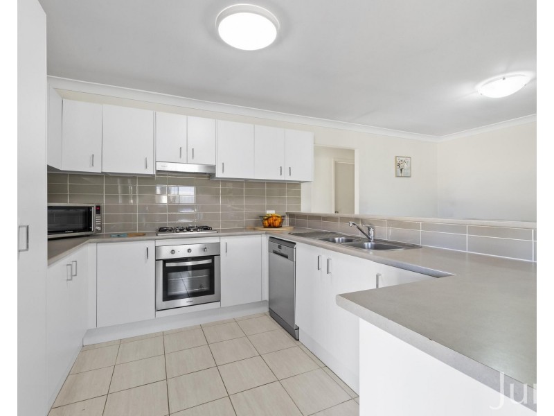 33 Zinfandel Circuit, Cessnock NSW 2325