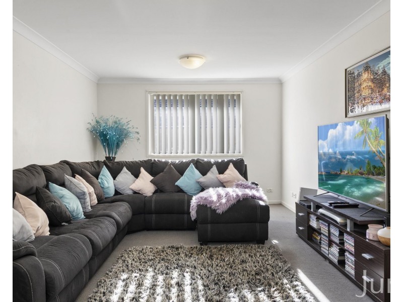 33 Zinfandel Circuit, Cessnock NSW 2325