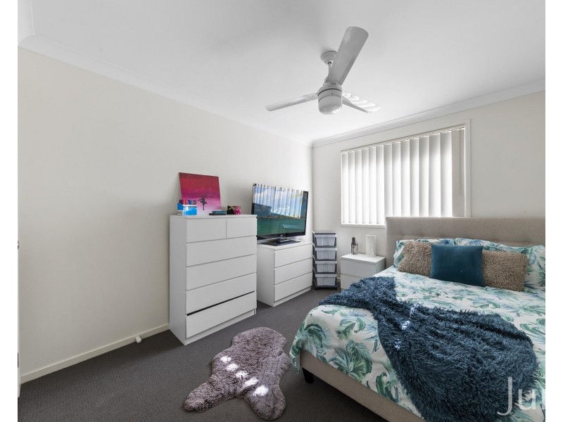 33 Zinfandel Circuit, Cessnock NSW 2325