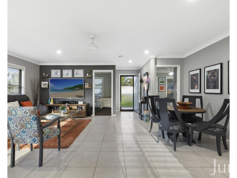 2/1 Elizabeth Street, Cessnock NSW 2325