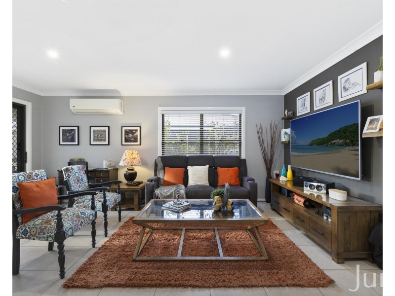 2/1 Elizabeth Street, Cessnock NSW 2325