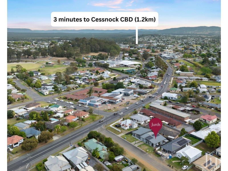 2/1 Elizabeth Street, Cessnock NSW 2325