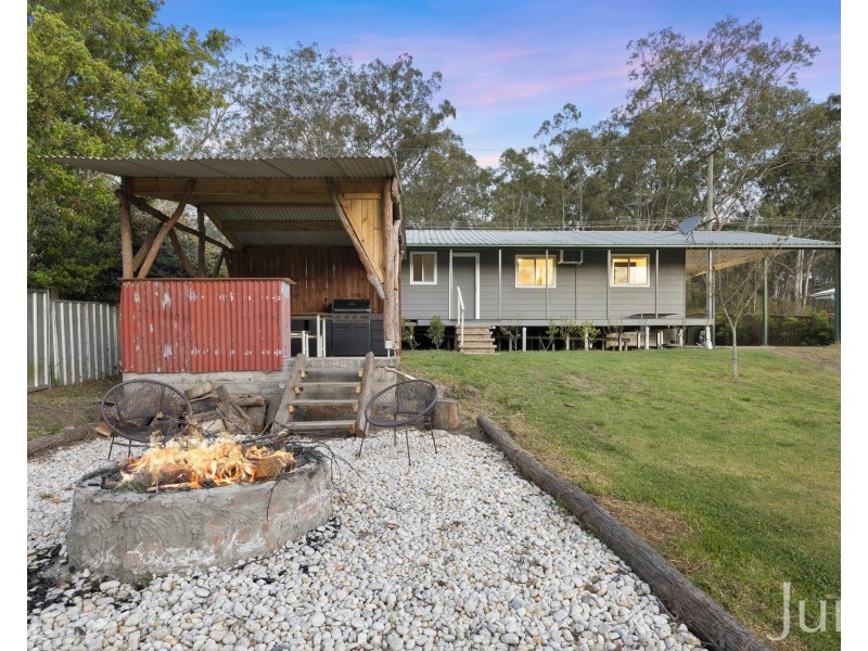 61 Main Road, Paxton NSW 2325