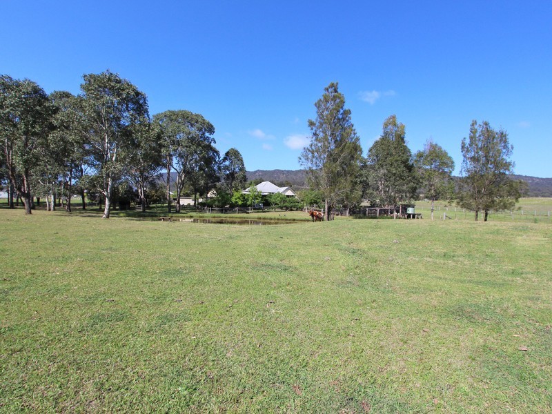8 Owens Avenue, Millfield NSW 2325